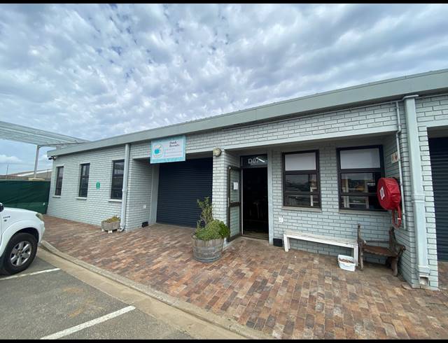94M² WAREHOUSE RENTED IN MILNERTON CENTRAL